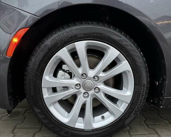 Сірий Крайслер 200, об'ємом двигуна 2.4 л та пробігом 109 тис. км за 11500 $, фото 8 на Automoto.ua