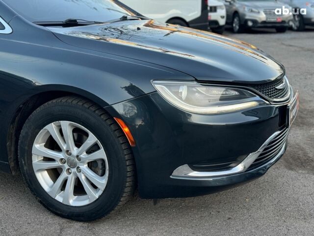 Серый Крайслер 200, объемом двигателя 2.4 л и пробегом 145 тыс. км за 10640 $, фото 3 на Automoto.ua