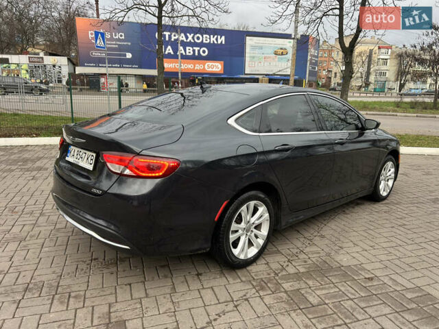 Серый Крайслер 200, объемом двигателя 2.36 л и пробегом 200 тыс. км за 10900 $, фото 5 на Automoto.ua