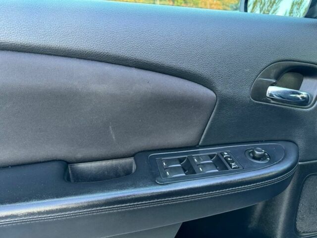 Синий Крайслер 200, объемом двигателя 0 л и пробегом 154 тыс. км за 7200 $, фото 8 на Automoto.ua