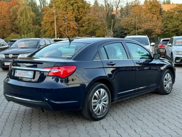 Синий Крайслер 200, объемом двигателя 0 л и пробегом 154 тыс. км за 7200 $, фото 6 на Automoto.ua