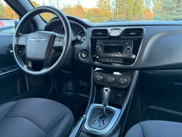 Синий Крайслер 200, объемом двигателя 0 л и пробегом 154 тыс. км за 7200 $, фото 11 на Automoto.ua