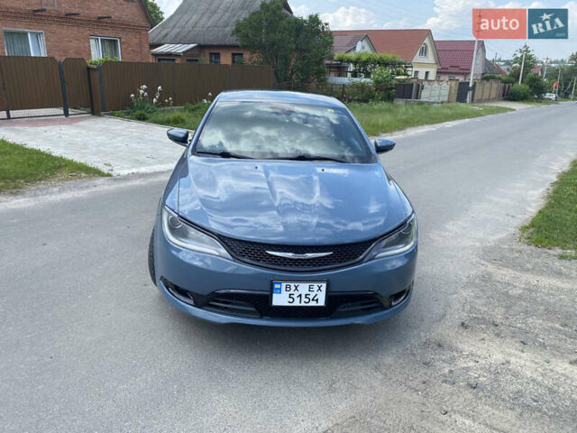 Синий Крайслер 200, объемом двигателя 2.36 л и пробегом 143 тыс. км за 11000 $, фото 4 на Automoto.ua