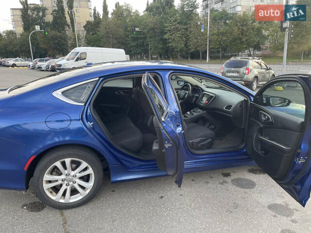 Синій Крайслер 200, об'ємом двигуна 2.36 л та пробігом 172 тис. км за 10500 $, фото 12 на Automoto.ua