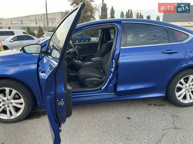 Синій Крайслер 200, об'ємом двигуна 2.36 л та пробігом 172 тис. км за 10500 $, фото 13 на Automoto.ua