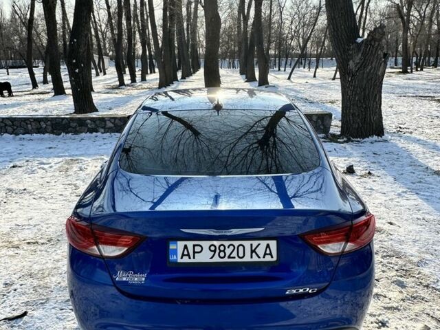 Синий Крайслер 200, объемом двигателя 2.4 л и пробегом 167 тыс. км за 11400 $, фото 7 на Automoto.ua