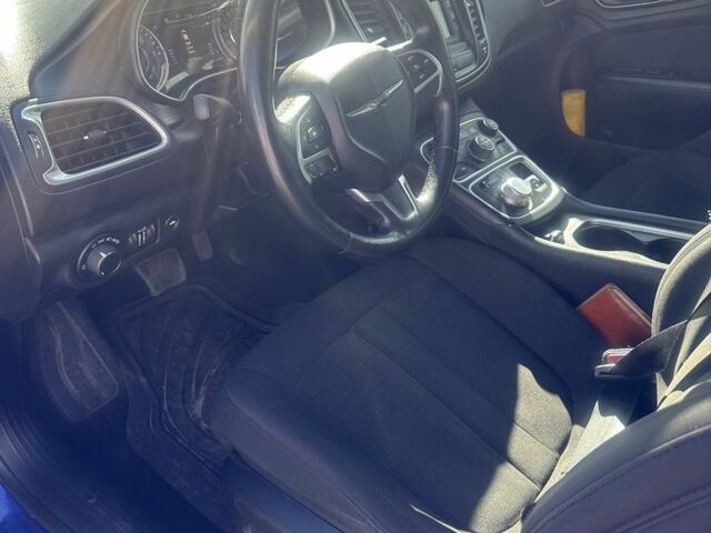 Синий Крайслер 200, объемом двигателя 2.4 л и пробегом 265 тыс. км за 7900 $, фото 1 на Automoto.ua