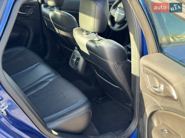 Синий Крайслер 200, объемом двигателя 2.4 л и пробегом 145 тыс. км за 10250 $, фото 19 на Automoto.ua