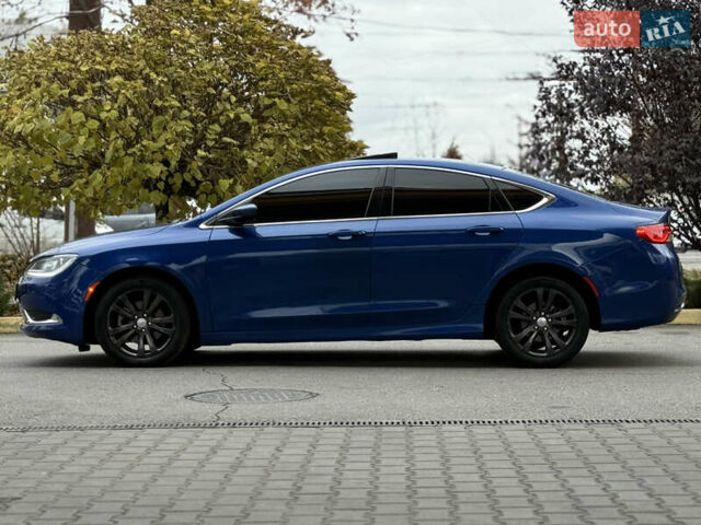 Синий Крайслер 200, объемом двигателя 2.36 л и пробегом 217 тыс. км за 8499 $, фото 1 на Automoto.ua