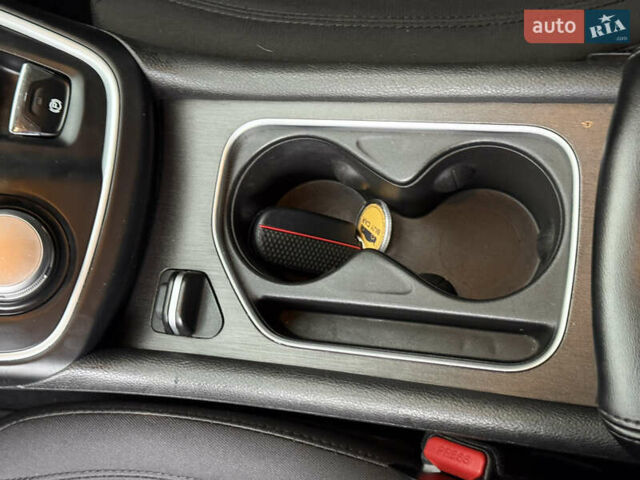 Синий Крайслер 200, объемом двигателя 2.36 л и пробегом 217 тыс. км за 8499 $, фото 48 на Automoto.ua