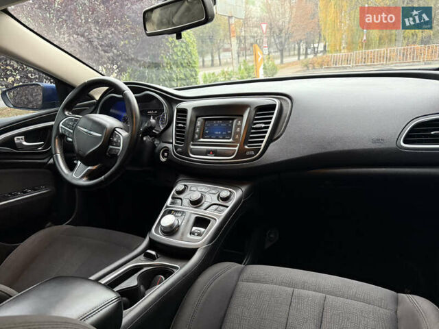 Синий Крайслер 200, объемом двигателя 2.36 л и пробегом 217 тыс. км за 8499 $, фото 13 на Automoto.ua