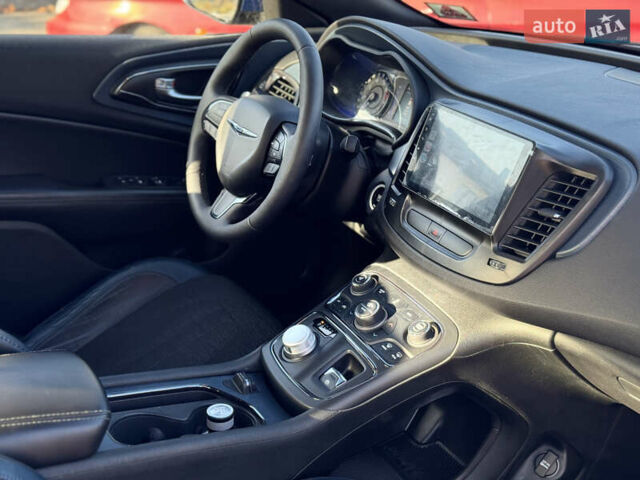 Синий Крайслер 200, объемом двигателя 2.4 л и пробегом 145 тыс. км за 10250 $, фото 15 на Automoto.ua