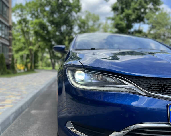 Синій Крайслер 200, об'ємом двигуна 2.36 л та пробігом 184 тис. км за 9000 $, фото 22 на Automoto.ua
