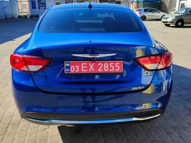 Синий Крайслер 200, объемом двигателя 2.4 л и пробегом 228 тыс. км за 9335 $, фото 4 на Automoto.ua