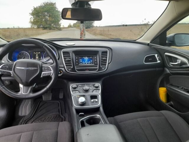 Синий Крайслер 200, объемом двигателя 2.4 л и пробегом 265 тыс. км за 7900 $, фото 2 на Automoto.ua