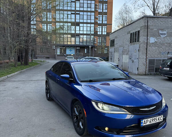 Синий Крайслер 200, объемом двигателя 2.36 л и пробегом 170 тыс. км за 10300 $, фото 1 на Automoto.ua