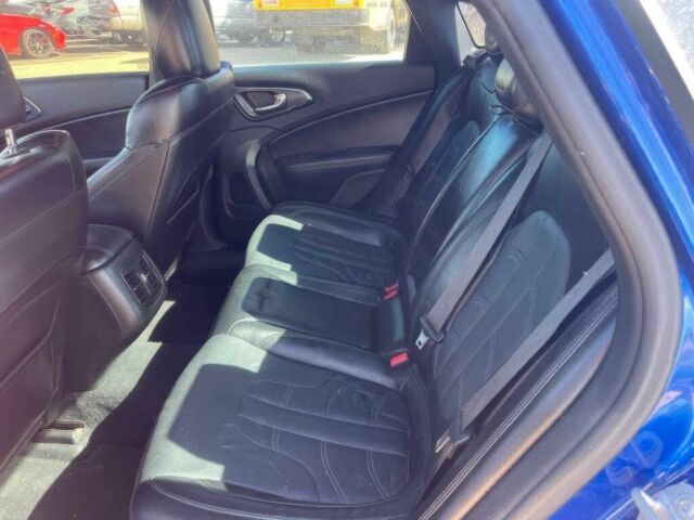 Синій Крайслер 200, об'ємом двигуна 3.6 л та пробігом 73 тис. км за 4500 $, фото 9 на Automoto.ua