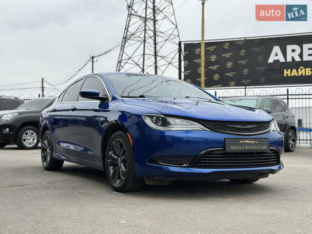 Синий Крайслер 200, объемом двигателя 2.36 л и пробегом 202 тыс. км за 10200 $, фото 7 на Automoto.ua