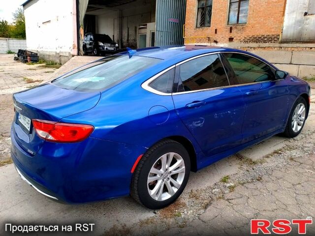 Синий Крайслер 200, объемом двигателя 2.4 л и пробегом 262 тыс. км за 7500 $, фото 2 на Automoto.ua