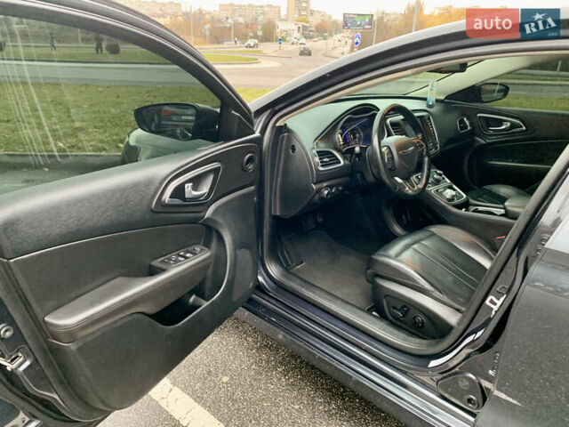 Синий Крайслер 200, объемом двигателя 2.36 л и пробегом 145 тыс. км за 10900 $, фото 35 на Automoto.ua