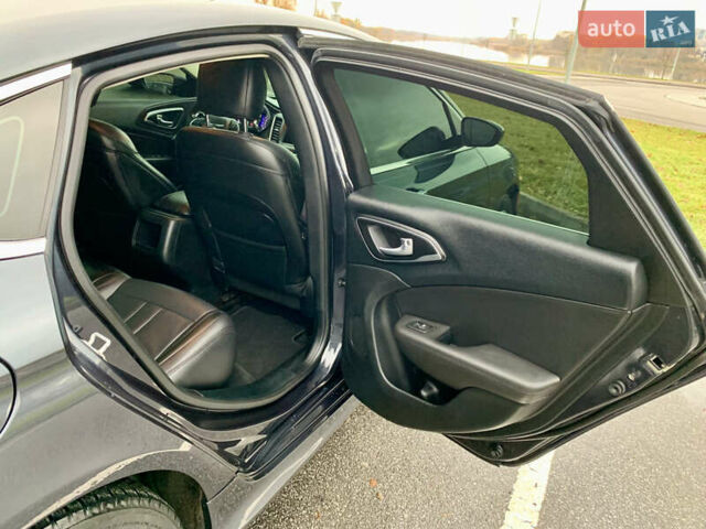 Синий Крайслер 200, объемом двигателя 2.36 л и пробегом 145 тыс. км за 10900 $, фото 48 на Automoto.ua