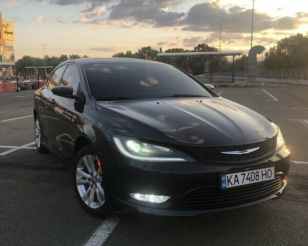 Синий Крайслер 200, объемом двигателя 2.4 л и пробегом 135 тыс. км за 11500 $, фото 2 на Automoto.ua