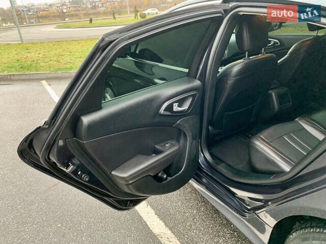 Синий Крайслер 200, объемом двигателя 2.36 л и пробегом 145 тыс. км за 10900 $, фото 55 на Automoto.ua