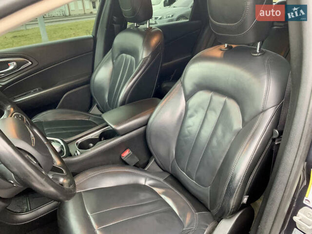 Синий Крайслер 200, объемом двигателя 2.36 л и пробегом 145 тыс. км за 10900 $, фото 31 на Automoto.ua