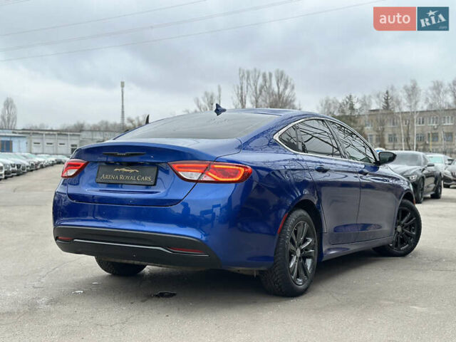 Синий Крайслер 200, объемом двигателя 2.36 л и пробегом 202 тыс. км за 10200 $, фото 1 на Automoto.ua