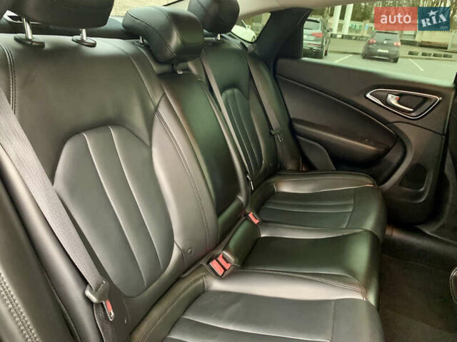 Синий Крайслер 200, объемом двигателя 2.36 л и пробегом 145 тыс. км за 10900 $, фото 44 на Automoto.ua