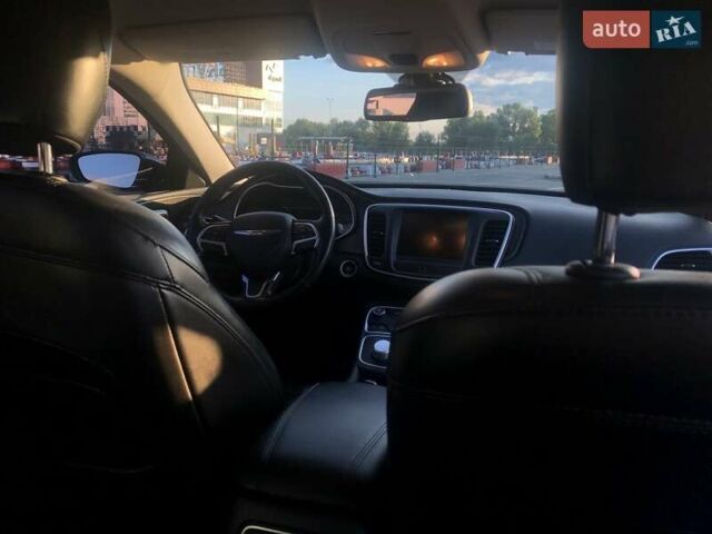 Синий Крайслер 200, объемом двигателя 2.4 л и пробегом 135 тыс. км за 11500 $, фото 14 на Automoto.ua