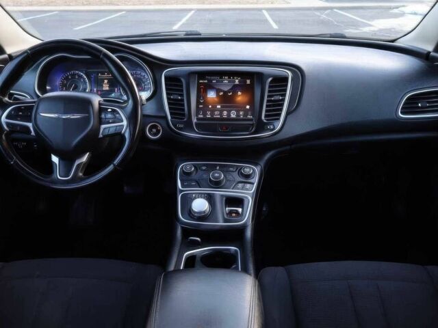 Синій Крайслер 200, об'ємом двигуна 2.4 л та пробігом 100 тис. км за 7000 $, фото 6 на Automoto.ua