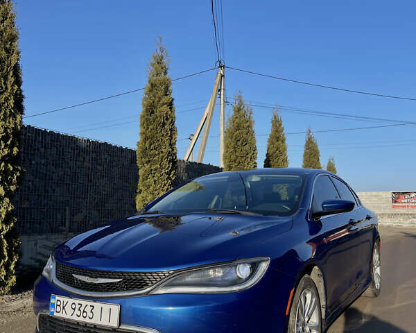 Синий Крайслер 200, объемом двигателя 2.36 л и пробегом 165 тыс. км за 10300 $, фото 1 на Automoto.ua