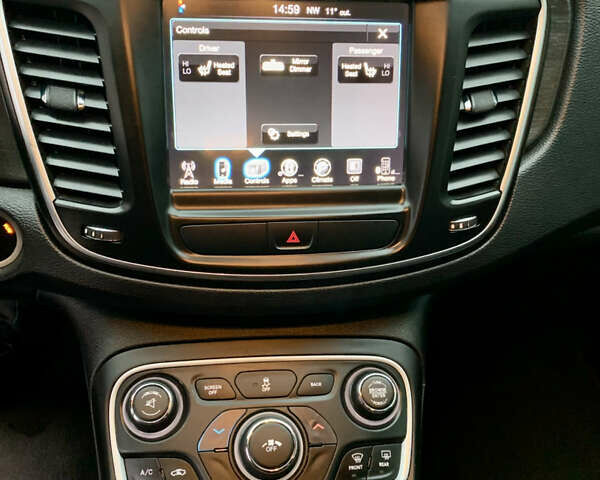 Синий Крайслер 200, объемом двигателя 2.36 л и пробегом 145 тыс. км за 10900 $, фото 25 на Automoto.ua