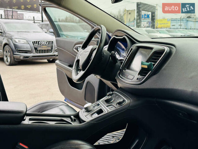 Синий Крайслер 200, объемом двигателя 2.36 л и пробегом 202 тыс. км за 10200 $, фото 22 на Automoto.ua