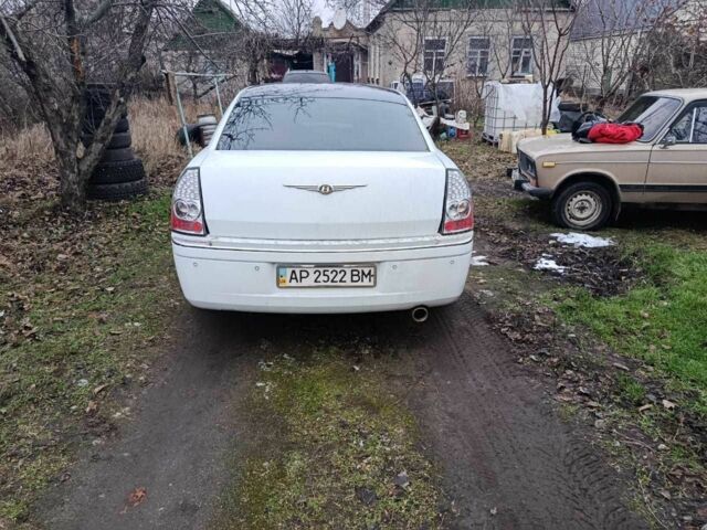 Белый Крайслер 300C, объемом двигателя 2.7 л и пробегом 2 тыс. км за 8500 $, фото 7 на Automoto.ua