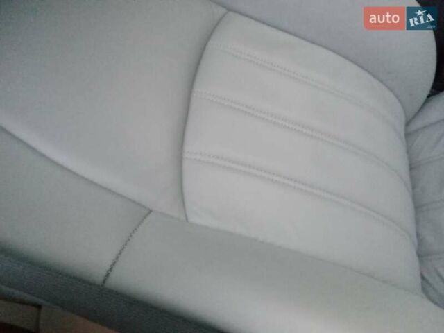 Крайслер 300C 2005 в Николаеве на Automoto.ua Белый Крайслер 300C, объемом двигателя 2.7 л и пробегом 158 тыс. км за 11000 $, фото 25 на Automoto.ua