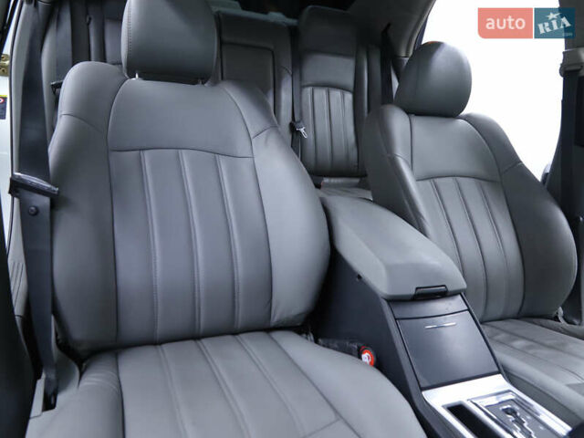 Белый Крайслер 300C, объемом двигателя 5.7 л и пробегом 250 тыс. км за 10900 $, фото 16 на Automoto.ua