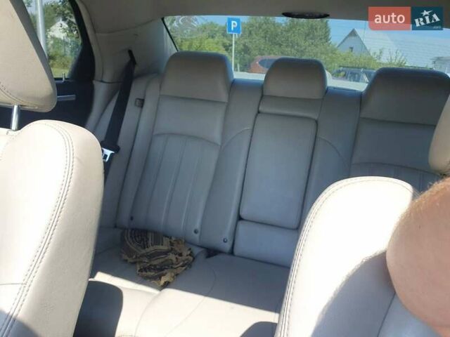 Білий Крайслер 300C, об'ємом двигуна 2.74 л та пробігом 250 тис. км за 7500 $, фото 6 на Automoto.ua