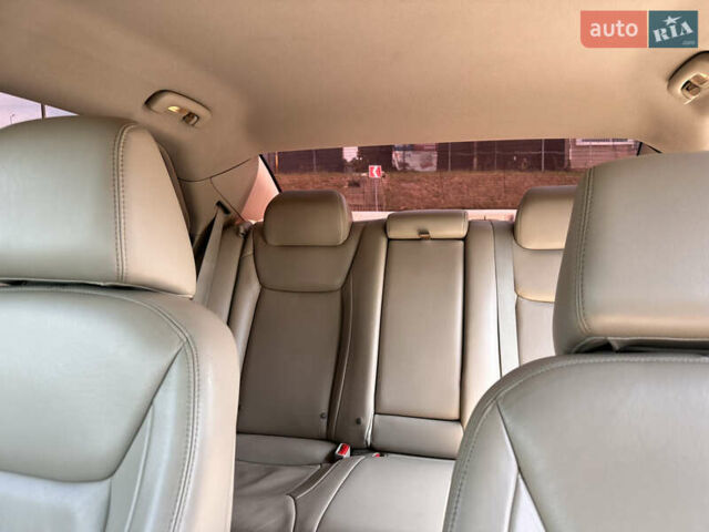 Білий Крайслер 300C, об'ємом двигуна 3.6 л та пробігом 130 тис. км за 13900 $, фото 17 на Automoto.ua