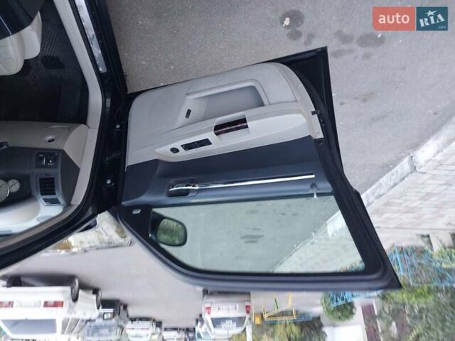 Чорний Крайслер 300C, об'ємом двигуна 2.74 л та пробігом 262 тис. км за 7250 $, фото 15 на Automoto.ua