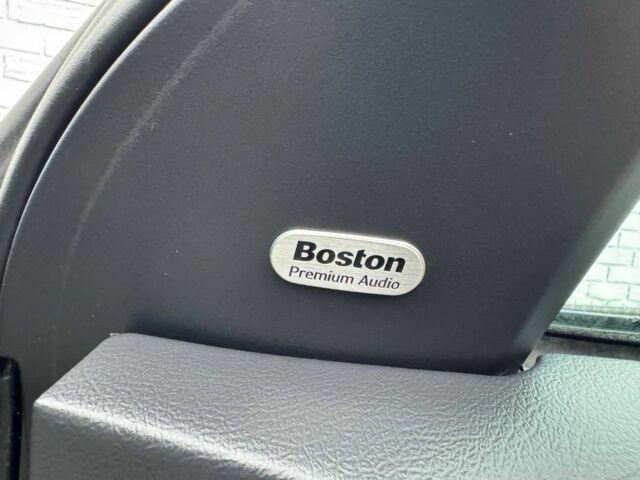 Черный Крайслер 300C, объемом двигателя 2.7 л и пробегом 235 тыс. км за 6500 $, фото 21 на Automoto.ua