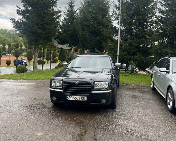 Черный Крайслер 300C, объемом двигателя 3.52 л и пробегом 409 тыс. км за 7999 $, фото 19 на Automoto.ua