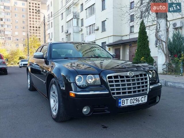 Чорний Крайслер 300C, об'ємом двигуна 2.74 л та пробігом 262 тис. км за 7250 $, фото 14 на Automoto.ua