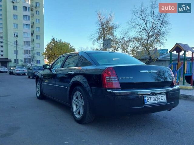 Чорний Крайслер 300C, об'ємом двигуна 2.74 л та пробігом 262 тис. км за 7250 $, фото 6 на Automoto.ua
