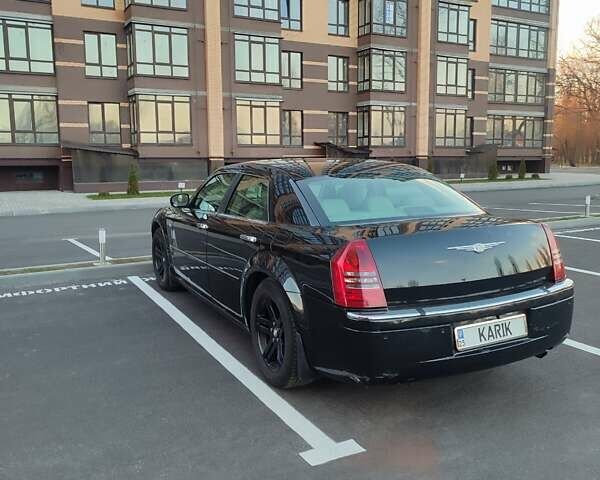 Чорний Крайслер 300C, об'ємом двигуна 2.74 л та пробігом 245 тис. км за 7000 $, фото 4 на Automoto.ua