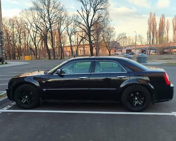 Чорний Крайслер 300C, об'ємом двигуна 2.74 л та пробігом 245 тис. км за 7000 $, фото 3 на Automoto.ua