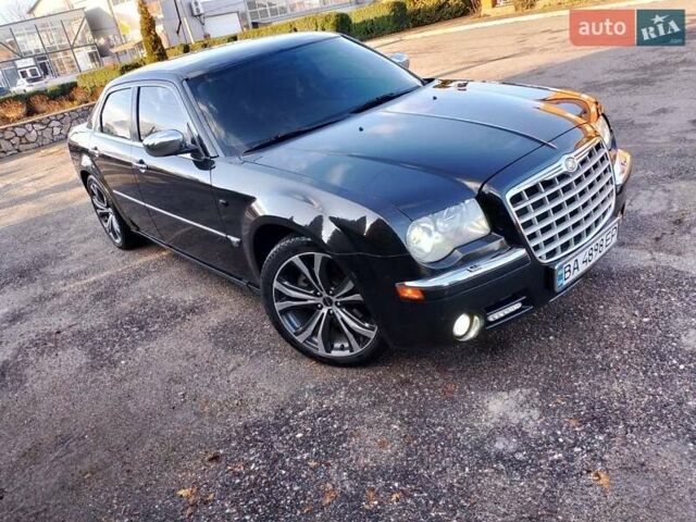Черный Крайслер 300C, объемом двигателя 3.5 л и пробегом 202 тыс. км за 7593 $, фото 7 на Automoto.ua