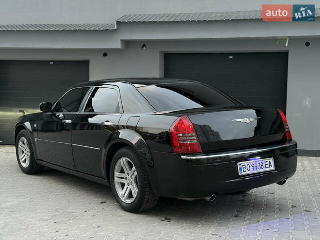 Чорний Крайслер 300C, об'ємом двигуна 2.99 л та пробігом 380 тис. км за 8500 $, фото 5 на Automoto.ua
