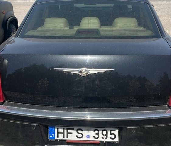 Чорний Крайслер 300C, об'ємом двигуна 3.5 л та пробігом 200 тис. км за 3500 $, фото 4 на Automoto.ua